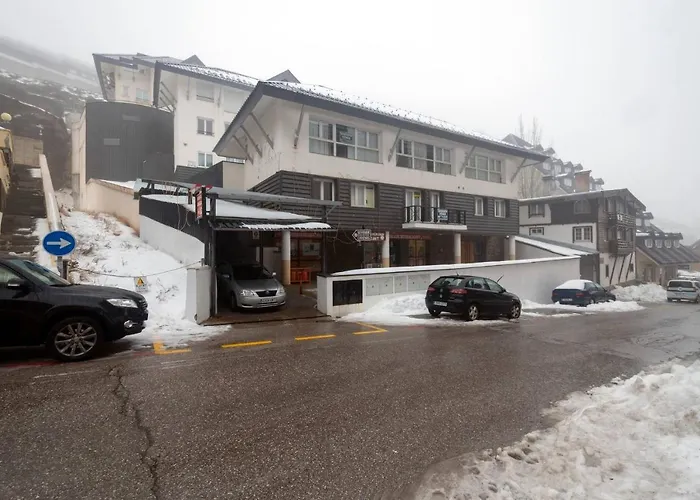Sierra Nevada Ski Resort
